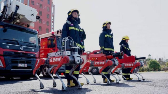 China usa perros robot para combatir incendios reales